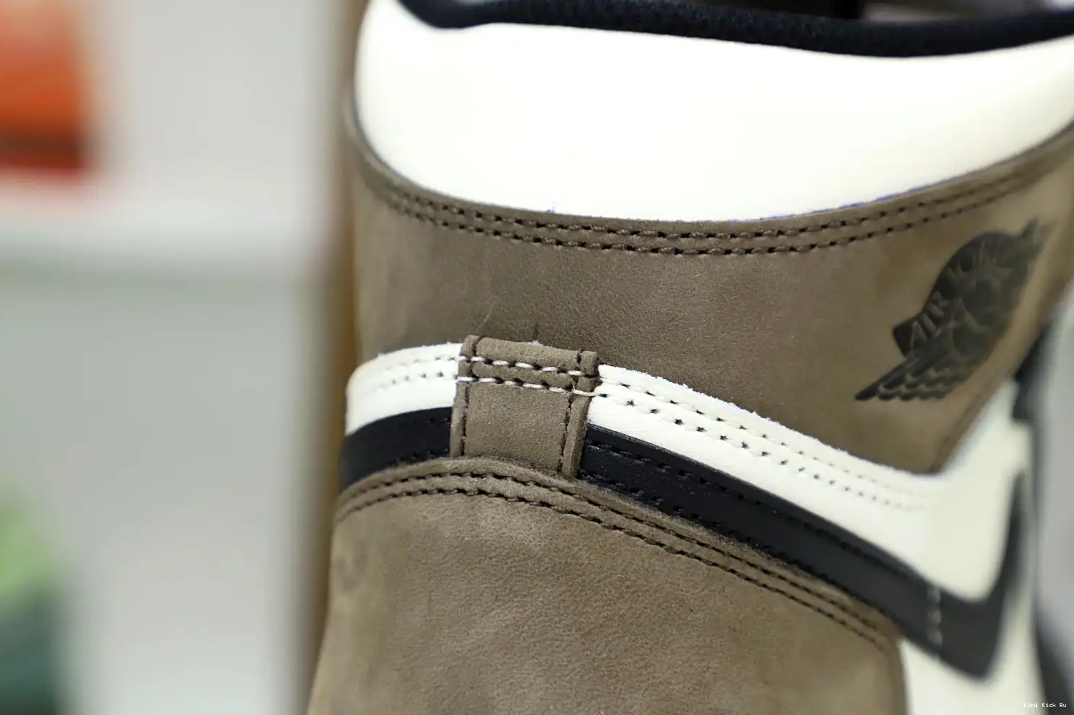 HIGH 'DARK RETRO Kimikick OG AIR JORDAN MOCHA' 1 0504